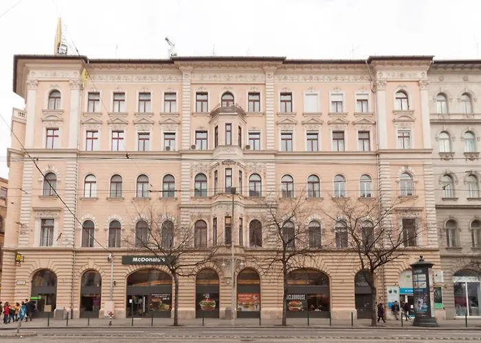 Katarina Blaha Square Apartamento *